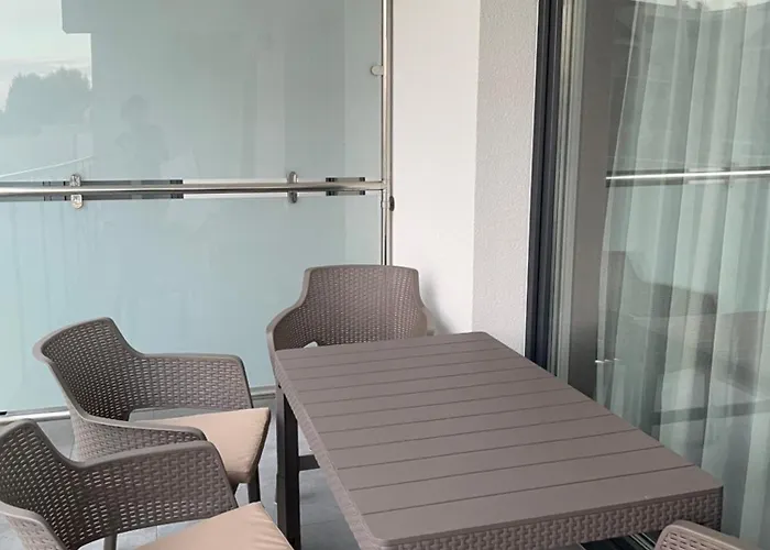 Sunset 17 アパート *