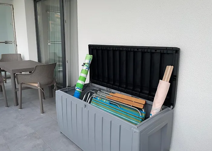 Sunset 17 アパート *